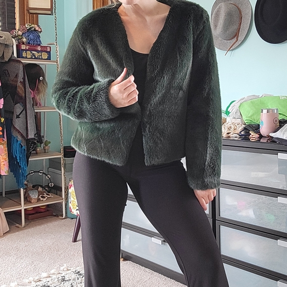 Green Faux Fur Coat - Picture 7 of 7